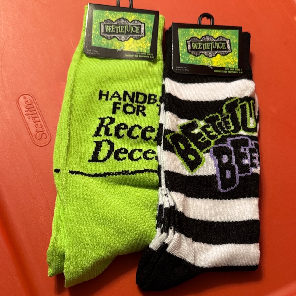 Beetlejuice Green Socks - Handbook for the Recently Deceased 2 pairs